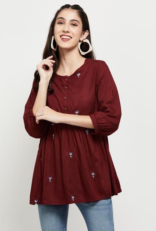 Women Embroidered Tunic