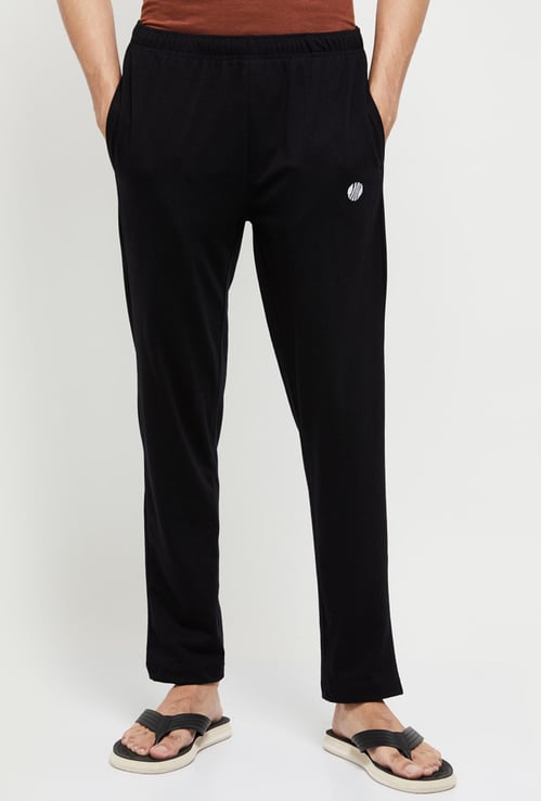 Men Solid Regular Fit Lounge Pants 