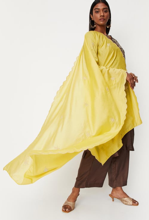 Women Embroidered Dupatta with Scallop Trim