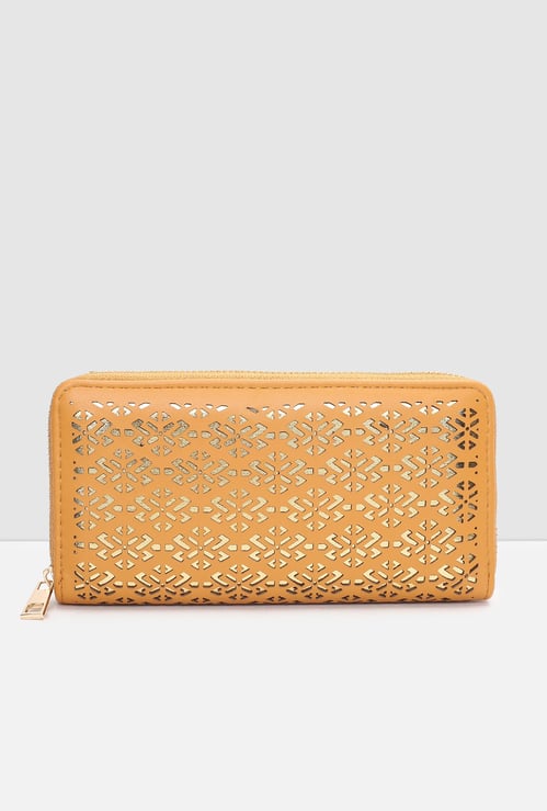 Women Geometric Cut-Out Detail Zip-Around Wallet