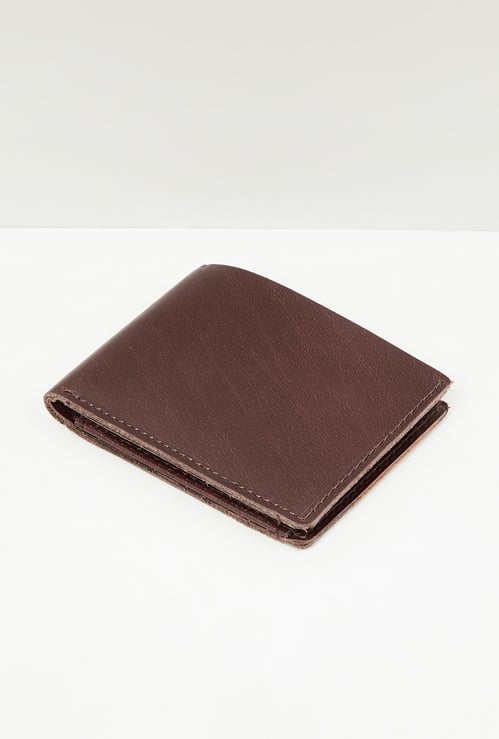 Men Solid Bi-Fold Leather Wallet