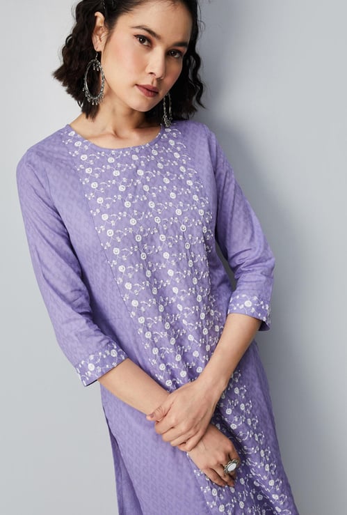 Women Embroidered Straight Kurta