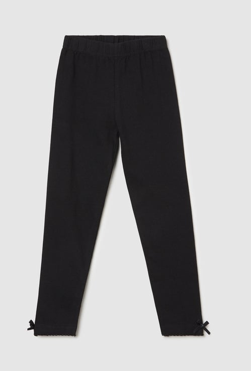 Girls Solid Leggings with Scalloped Trim
