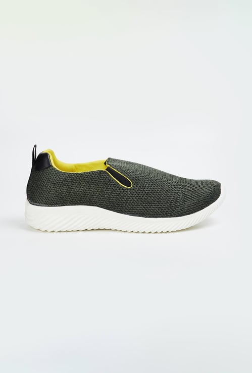 Men Knit Slip-On Sports Shoes