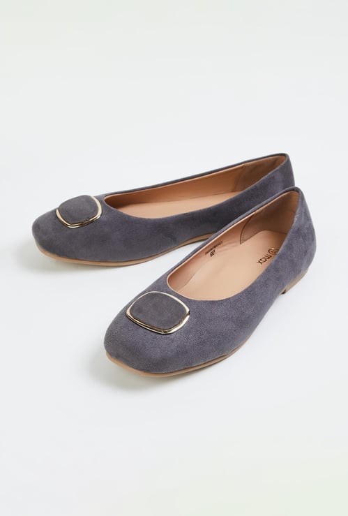 Women Textured Slip-on Ballerinas