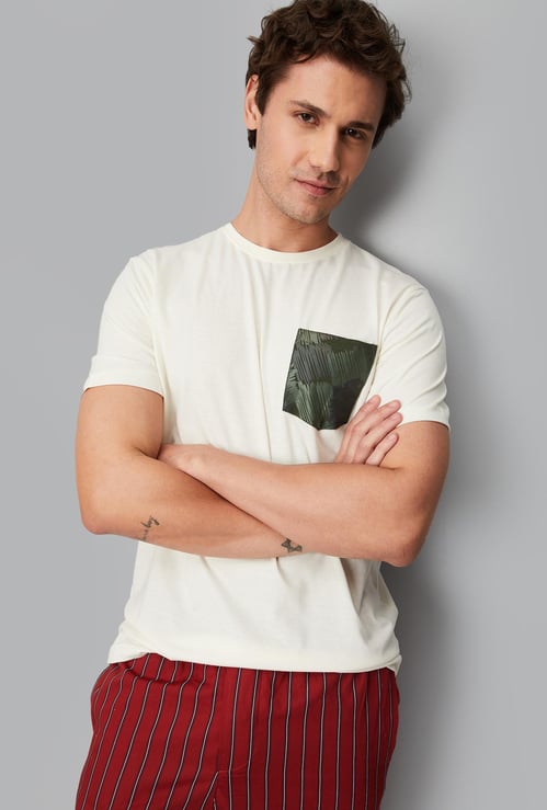 Men Printed Pocket T-shirt
