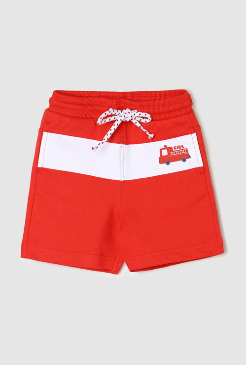 Boys Colourblocked Drawstring Regular Shorts