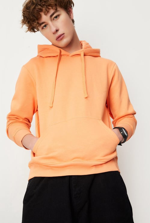 Men Solid Hooded Sweatshirt