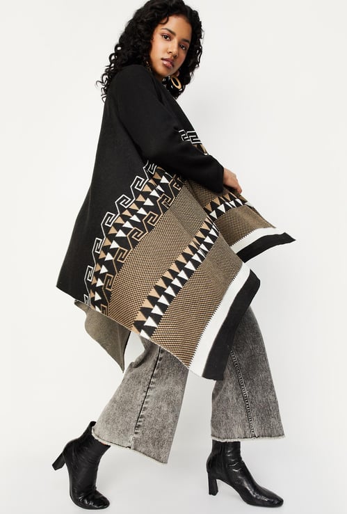 Women Geometric Printed Waterfall Shrug