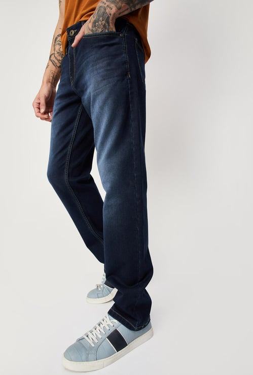 Men Regular Fit Washed Jeans