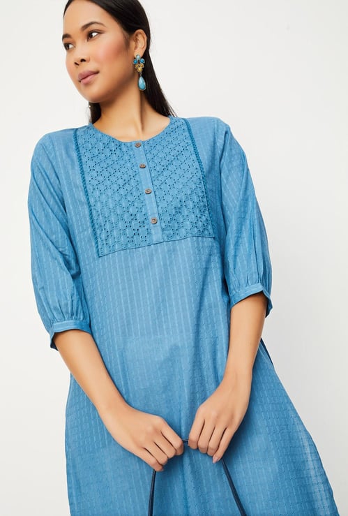 Women Schiffli Straight Kurta