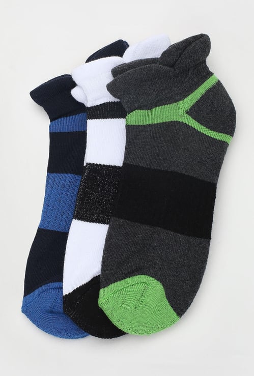 Boys Colourblocked Ankle-Length Socks - Pack of 3