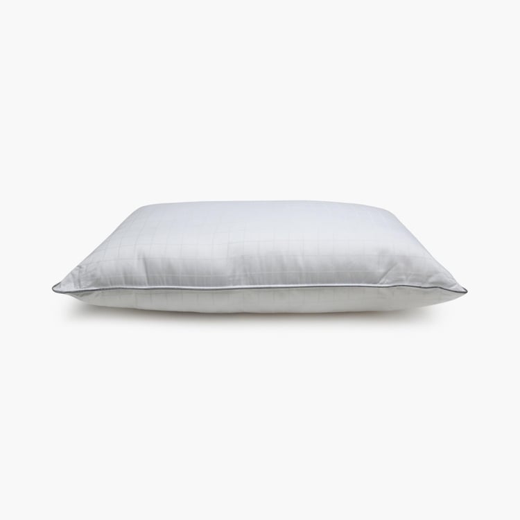 Cloud Geometric Pillow - Single Pc. - Cotton - 70 cm x 45 cm. - White 