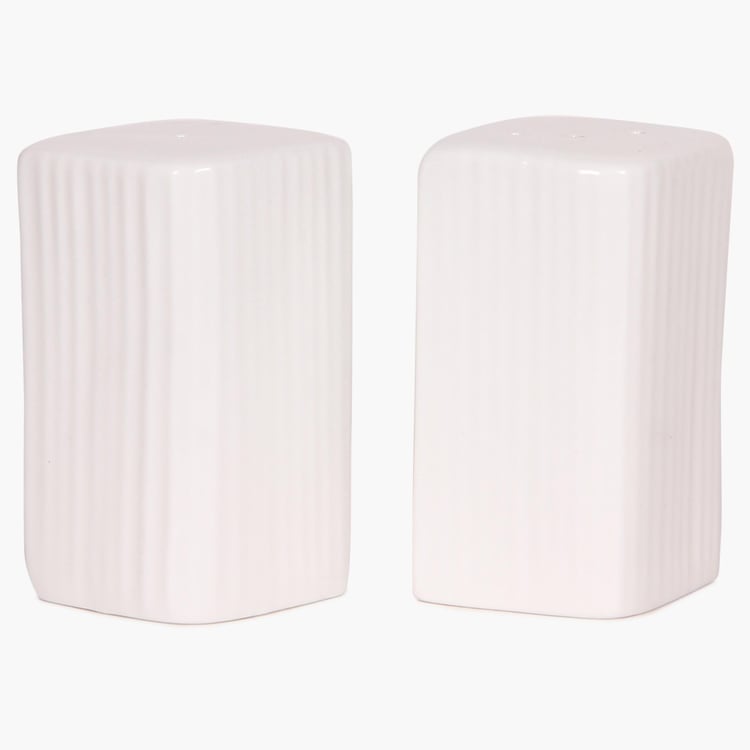 Marshmallow Set of 2 Porcelain Salt and Pepper Shakers