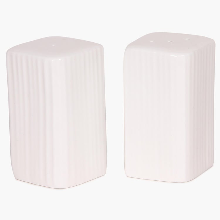 Marshmallow Set of 2 Porcelain Salt and Pepper Shakers