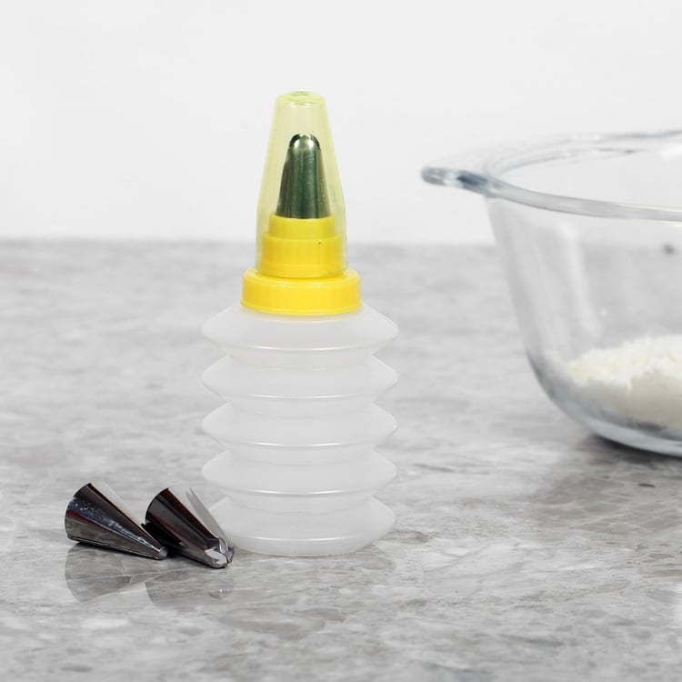 Sweetshop Squeezing Syringe With 3 Decorative Nozzle