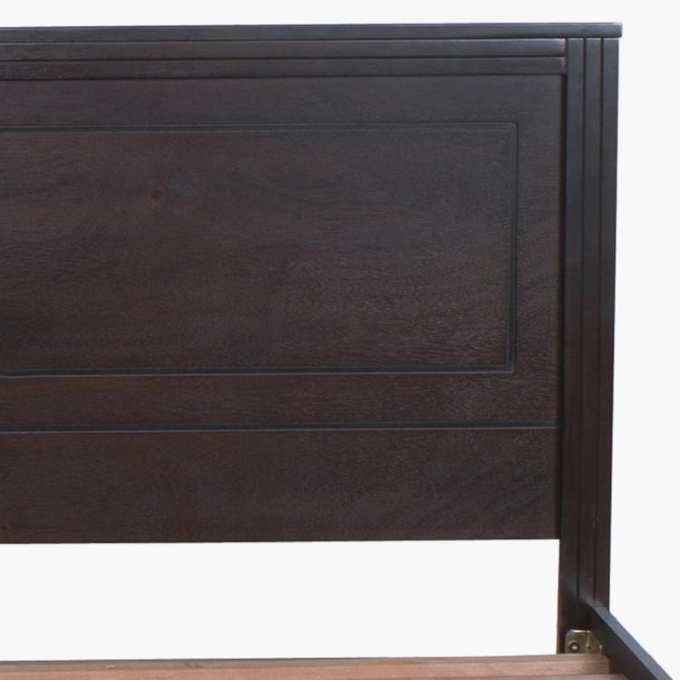 Montoya Queen Size Bed