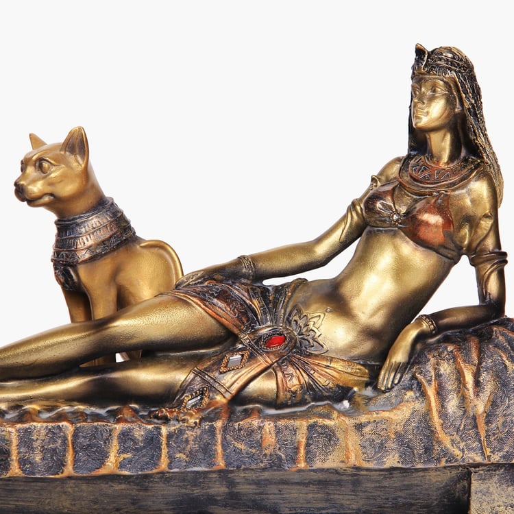 Alaric Plastic Lady On Couch With Animal