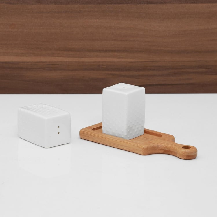 Porcelain Salt & Pepper Shaker With Bamboo Tray