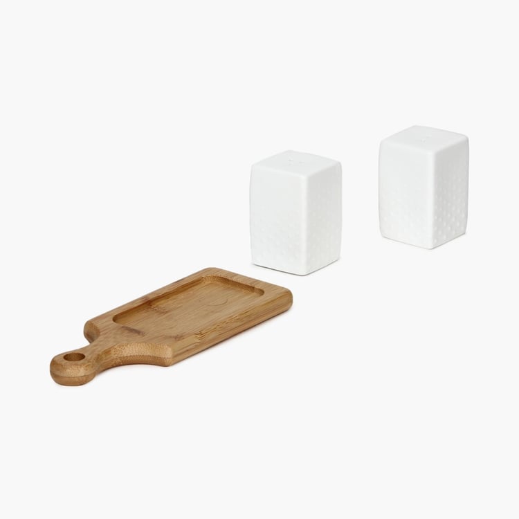 Porcelain Salt & Pepper Shaker With Bamboo Tray