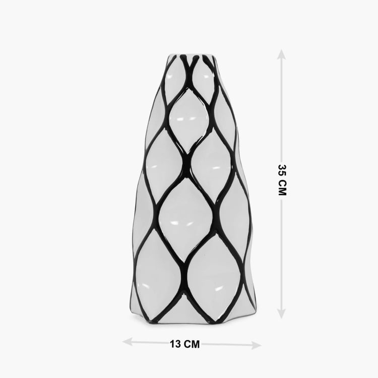 Splendid Groovy Ridges Vase