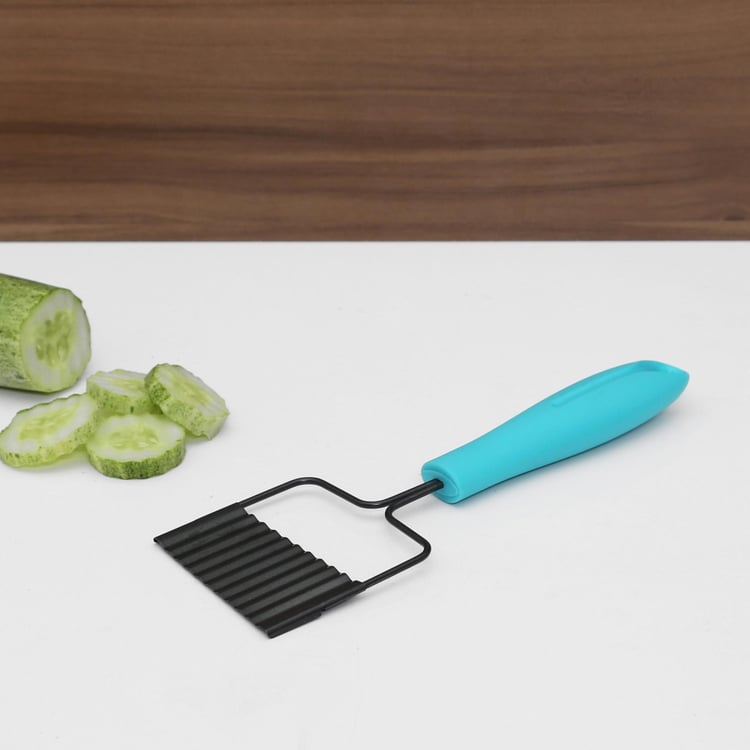 Delight Springfiled Polypropylene Cucumber Cutter