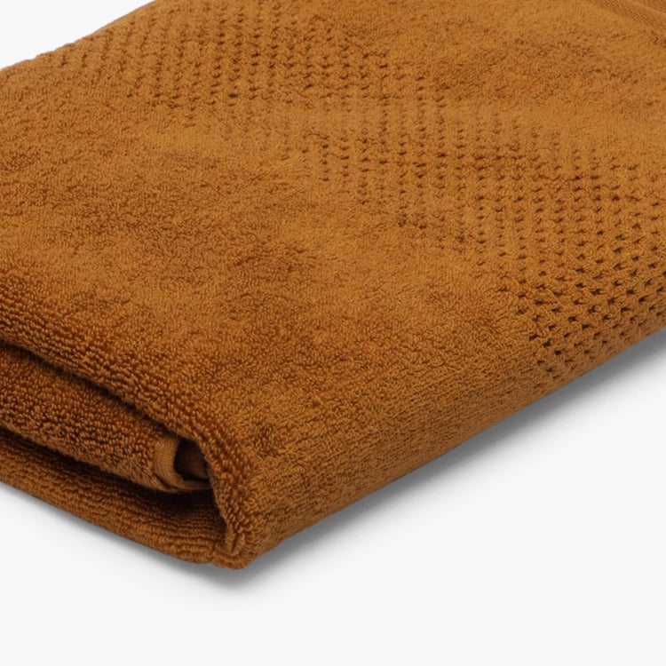 SPACES Solid Textured Bath Towel