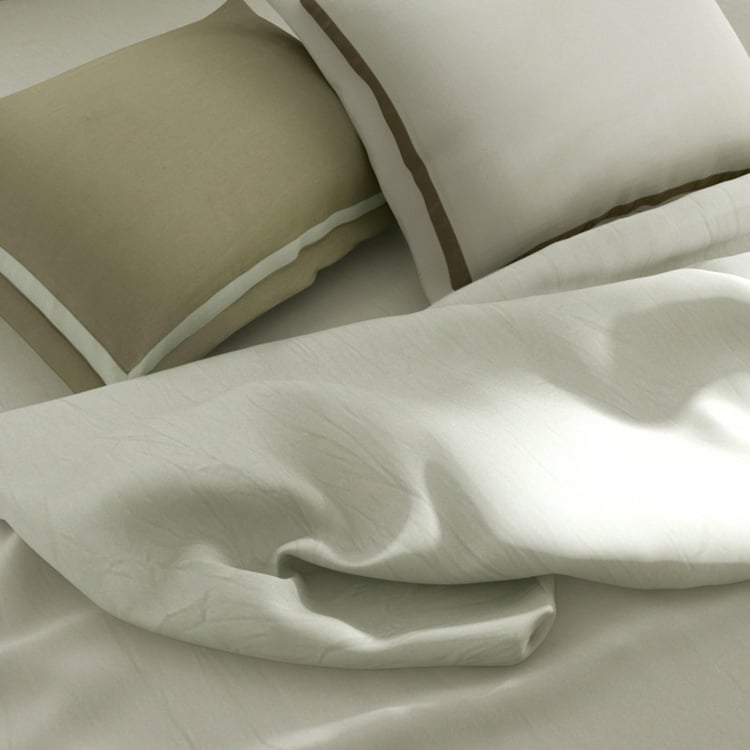 SPACES Solid Double Bedsheets - Set of 3 Pcs.