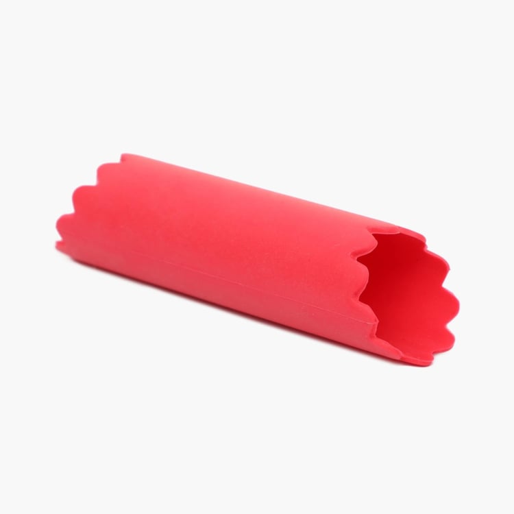 Rosemary Solid Graters and Peelers - Silicone - Garlic Peeler 13.2 cm x 4 cm -Red