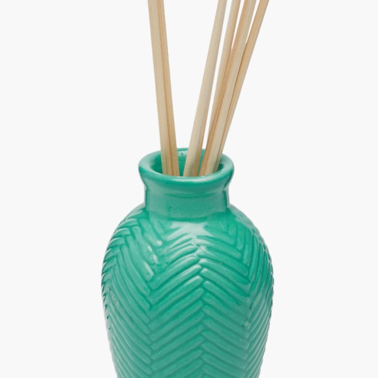 Serene-Bouquet Fresh Linen Reed Diffuser Set- 60 ml.