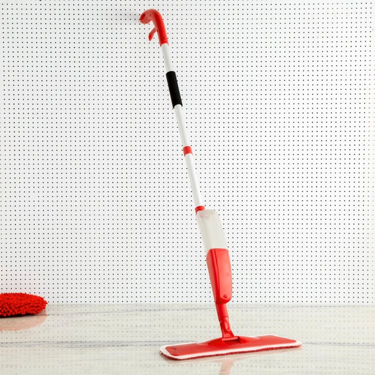 Indus Solid Polypropylene  Spray Mop  : 39 cm x 118 cm  Red