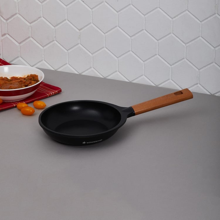 WONDERCHEF Solid Aluminium Frying Pan