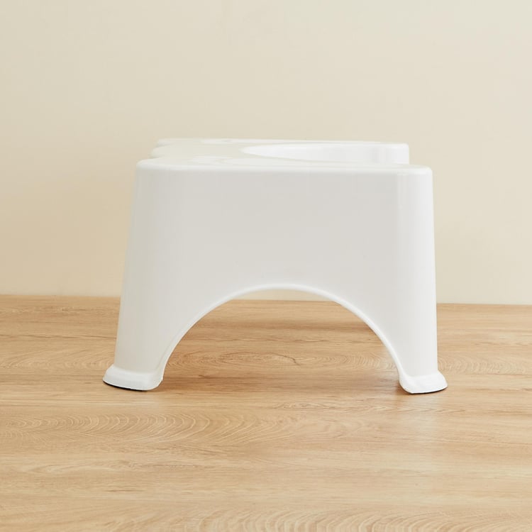 Saffiano Cygnus Solid Plastic  Stool  : 47.5 cm x 33.3 cm x 20.7 cm  White