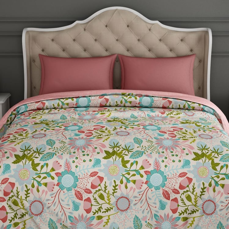 Spaces Winter Quilt Floral Print