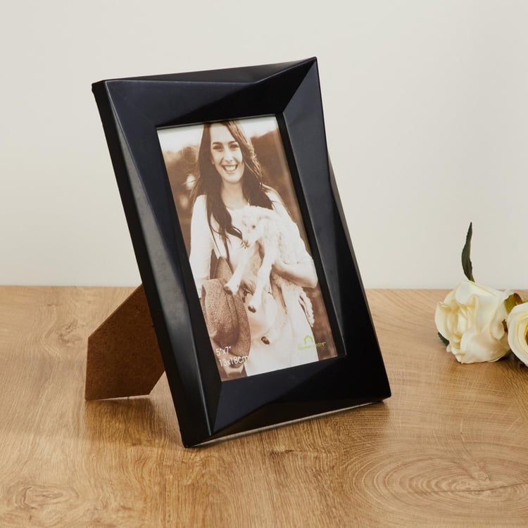 Adlin - Single Frame Plastic - Photo Frame : 18 cm x 23.3 cm x 2.3 cm - Black