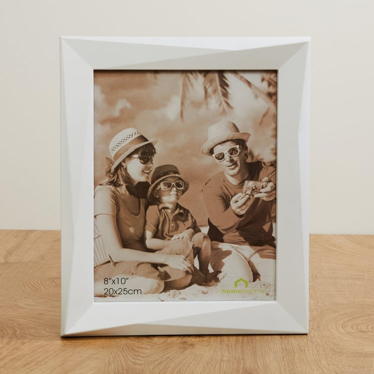 Adlin Single Plastic Photo Frame - 26 x 31 cm white