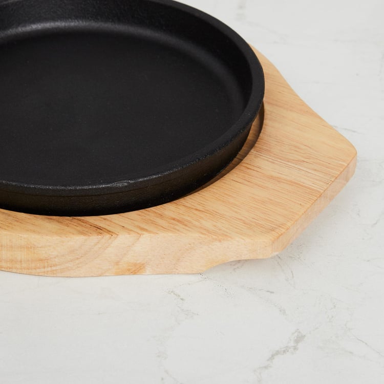 Truffels-Hazel Sizzler Plate with Wooden Base