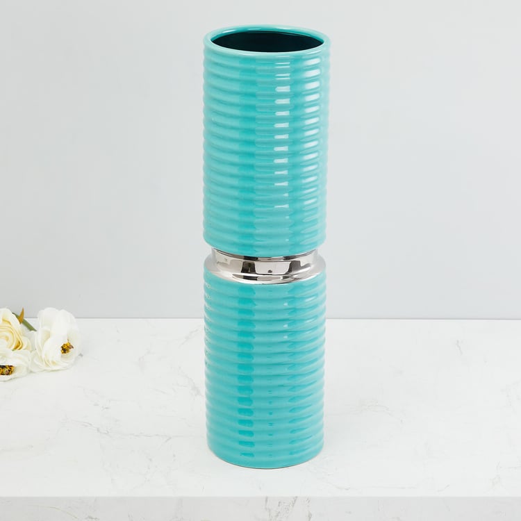Splendid Rib Textured Vase