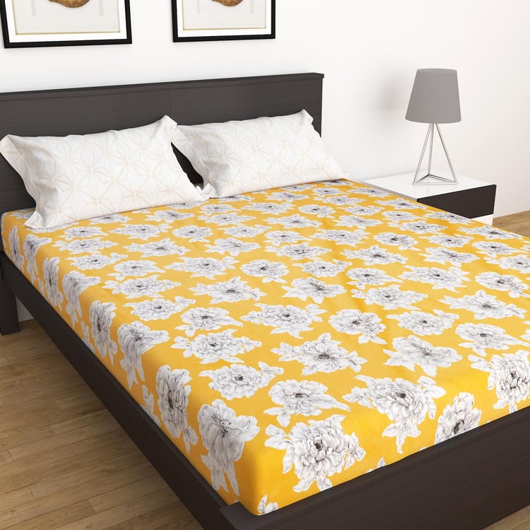Carnival Floral Print 3-Pc. Queen Size Bedsheet Set - 150 X 190 cm