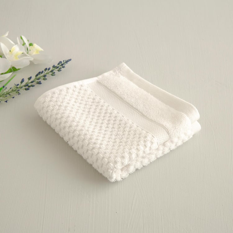 Marshmallow Textured Single Pc. Face Towel - 30 cm x 30 cm - Cotton - White - 550 GSM