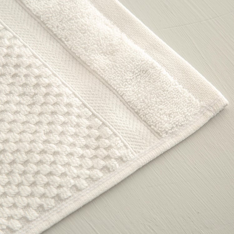 Marshmallow Textured Single Pc. Face Towel - 30 cm x 30 cm - Cotton - White - 550 GSM