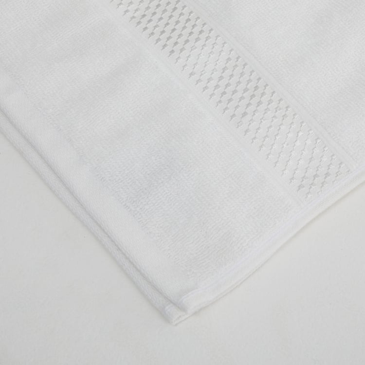 Marshmallow Textured Single Pc. Bath Towel - 70 cm x 140 cm - Cotton - White - 450 GSM