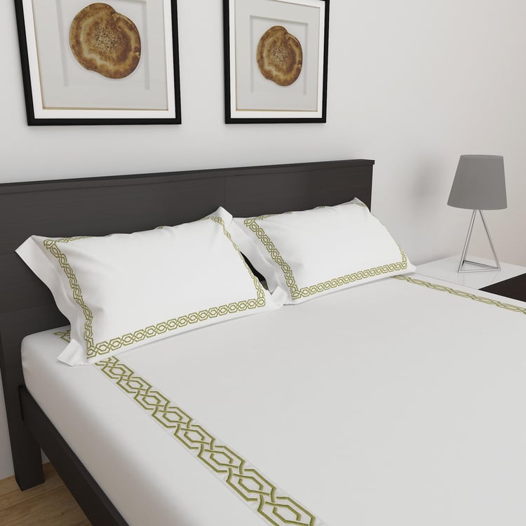 Classic Embroidered 3-Pc. Double Bedsheet Set- 274 x 274 cm