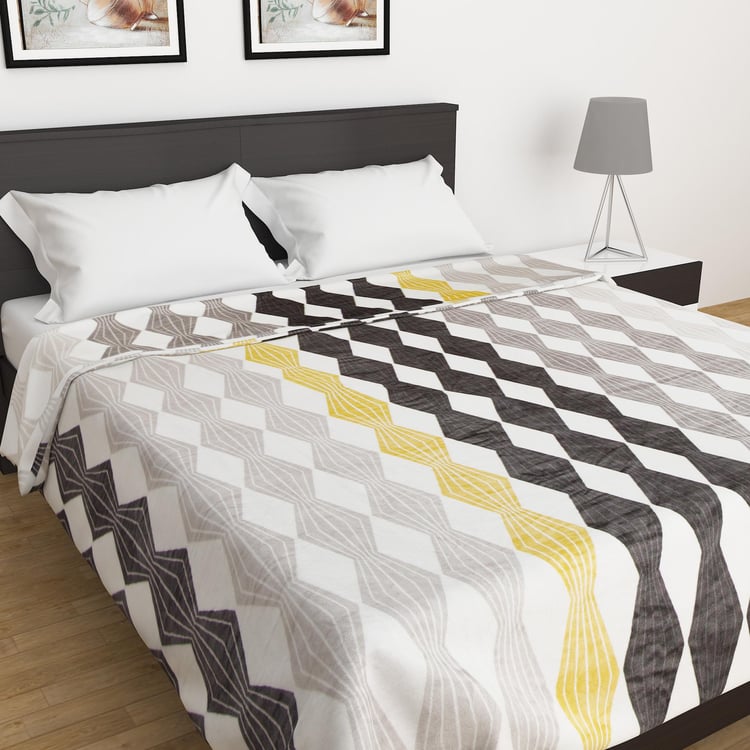 Everyday Essentials Printed Double Bed Blanket - 200 x 240 cm