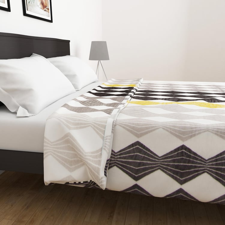 Everyday Essentials Printed Double Bed Blanket - 200 x 240 cm