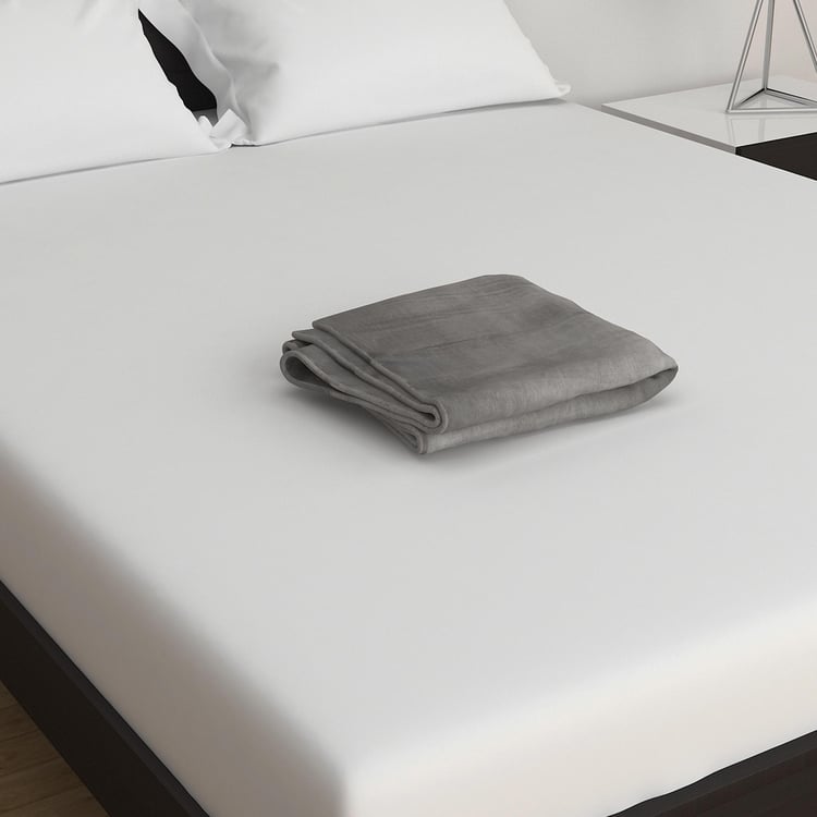 Travel Solid Polyester Single Blanket : 100 cm x 90 cm Grey