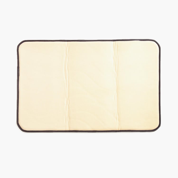 Buttercup Polyester Anti-Slip Bath Mat - 75x50cm