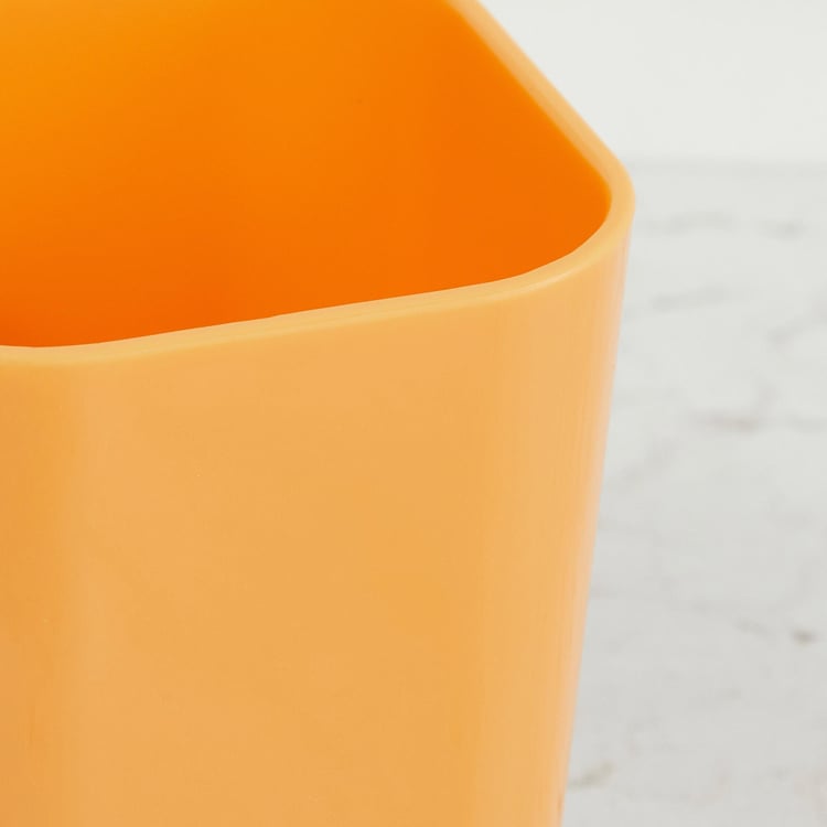 Colour Connect Hilda Polyresin Tumbler