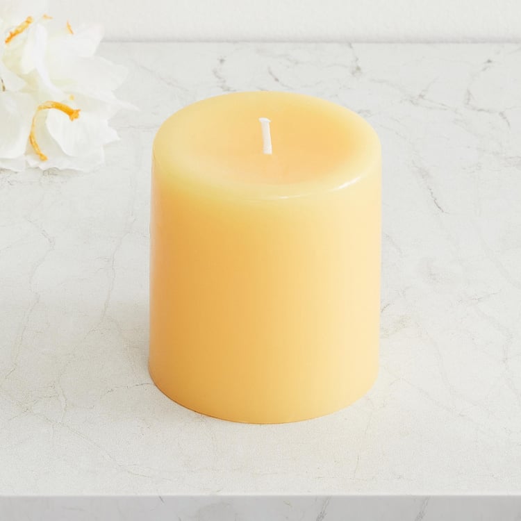 Colour Connect Lemongrass Scented Pillar candle