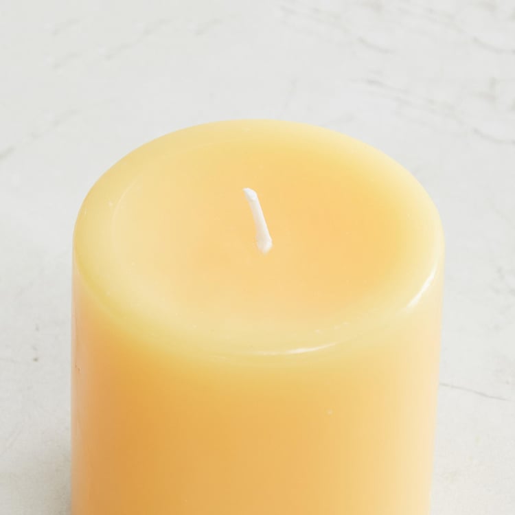 Colour Connect Lemongrass Scented Pillar candle